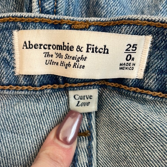 High Rise Jeans - Picture 3 of 3